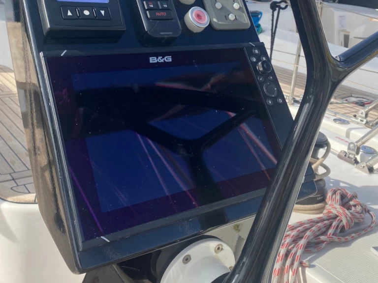 Yacht hire Kaštela cheap More 55