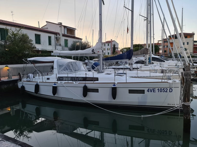 Bénéteau Oceanis 38 (3/2) charter bareboat or skippered in  Olbia