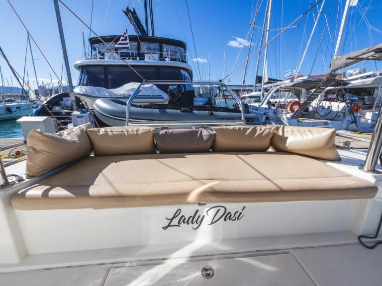 Charter a Bali Bali 4.1 in Lefkáda on Samboat