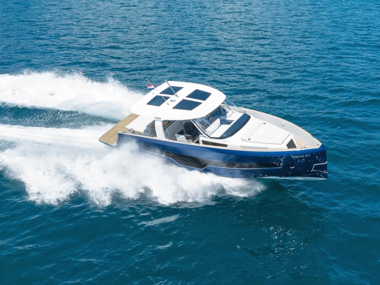 Hire Luxury Yacht Fjord with a boat licence