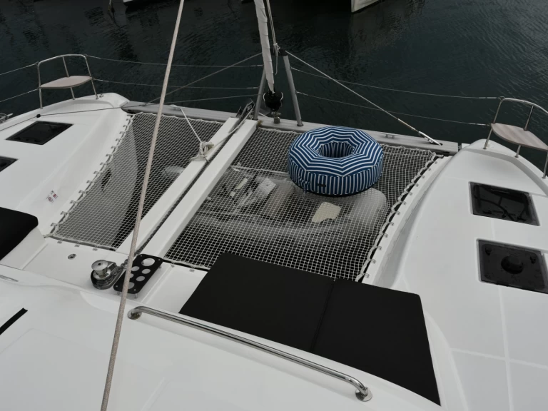 Hire a Lagoon Lagoon 43 Komolac