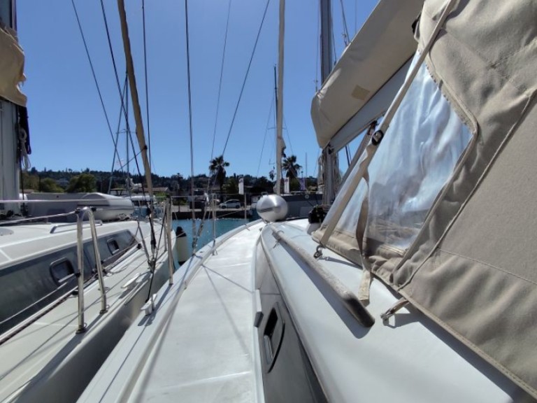 Yacht charter Gouvia - Dufour Dufour 390 GL on SamBoat