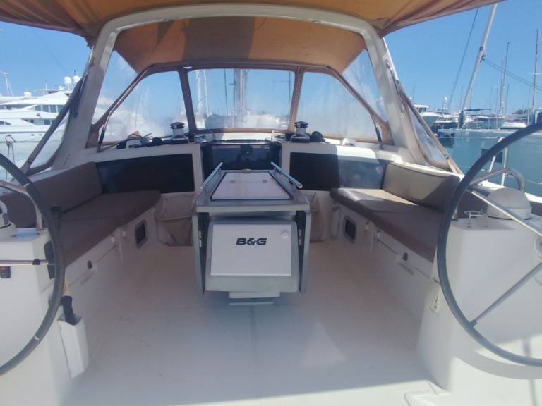 Sailboat hire in Gouvia - Bénéteau Oceanis 48