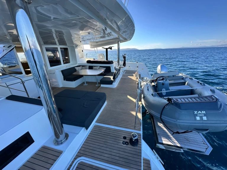 Hire Catamaran with or without skipper Lagoon Trogir