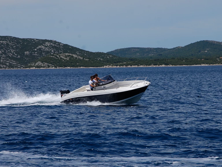 Motorboat hire in Preko - Atlantic open 670