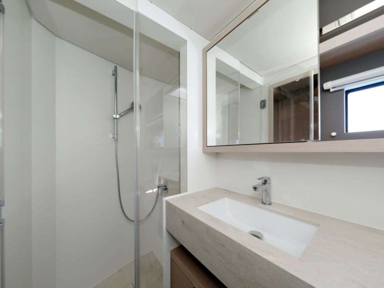 Yacht hire Kaštel Gomilica cheap Lagoon 55