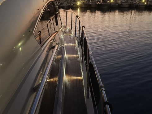 Charter a Sunseeker Predator 72 in Balestrate on Samboat