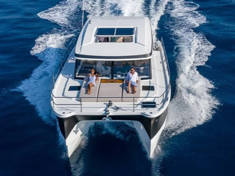 Motorboat hire in Phuket Yacht Haven Marina - Fountaine Pajot Fountaine Pajot MY 40
