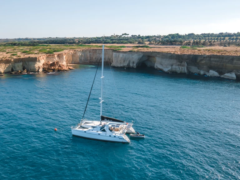 Hire Catamaran Privilege with a boat licence