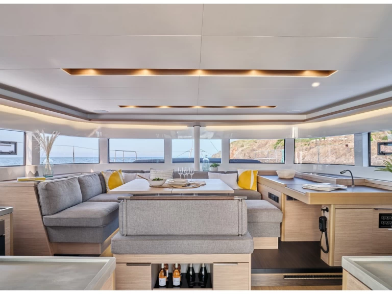 Hire a Lagoon Lagoon 51 Porto Cheli