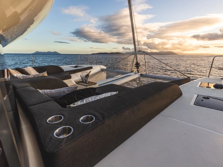 Charter a Lagoon Lagoon 51 in Lefkáda on Samboat