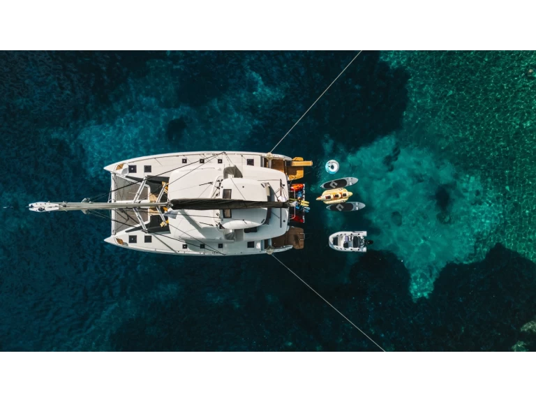 Yacht hire Lefkáda cheap Lagoon 51