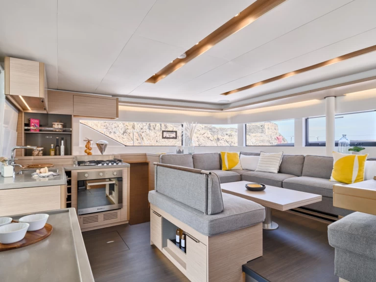 Hire a Lagoon Lagoon 51 Porto Cheli