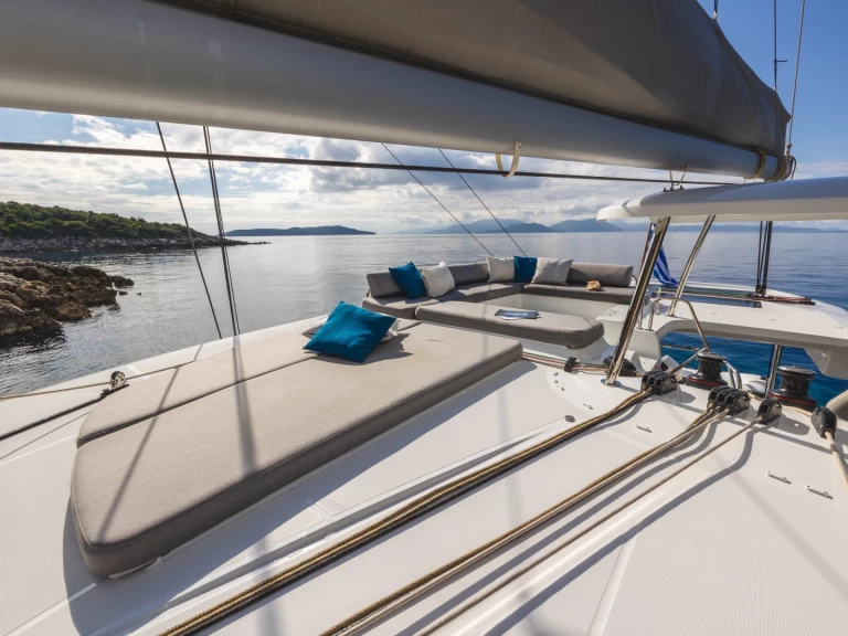 Hire Catamaran with or without skipper Lagoon Lefkáda