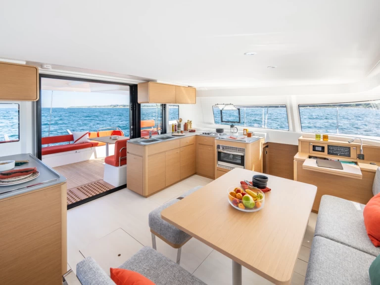 Yacht charter Lefkáda - Excess Excess 14 on SamBoat