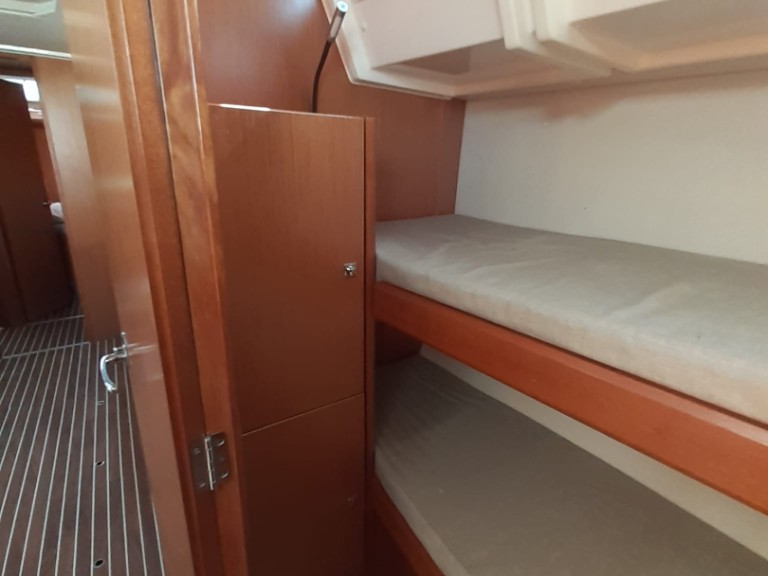 Sailboat to hire Punta Ala at the best price