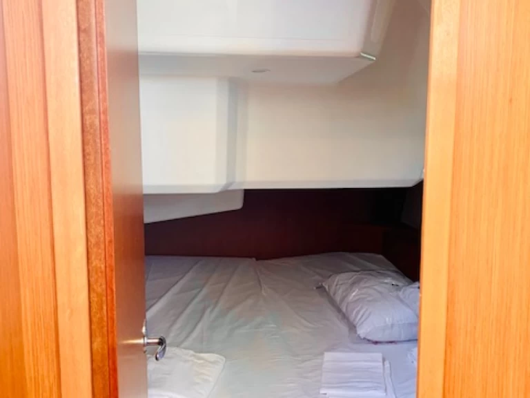 Sailboat hire in Punta Ala - Bavaria Bavaria C42