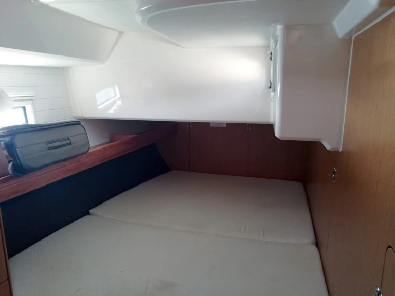 Yacht charter Agropoli - Bavaria Cruiser 46 on SamBoat
