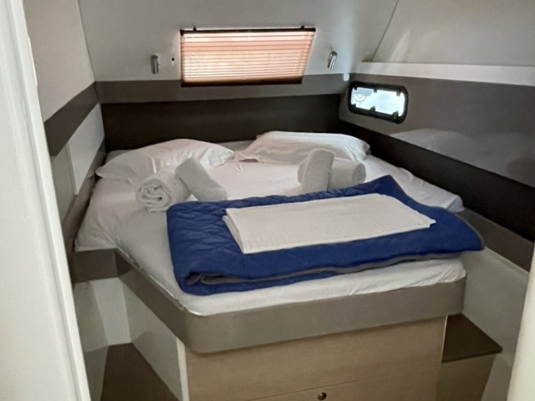 Catamaran hire in Nydri - Bali Bali 4.1