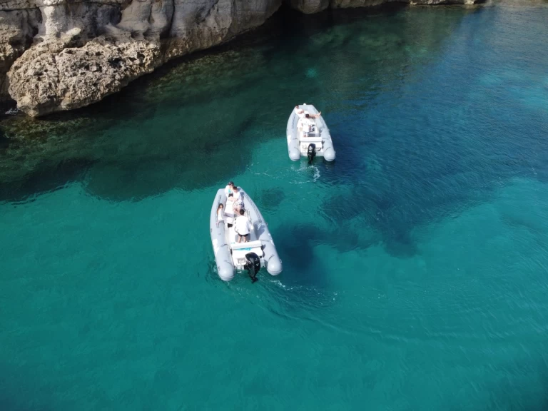 Charter a Bwa Bwa 550 in Cagliari on Samboat