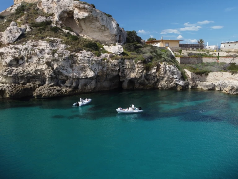 Yacht hire Cagliari cheap Bwa 550