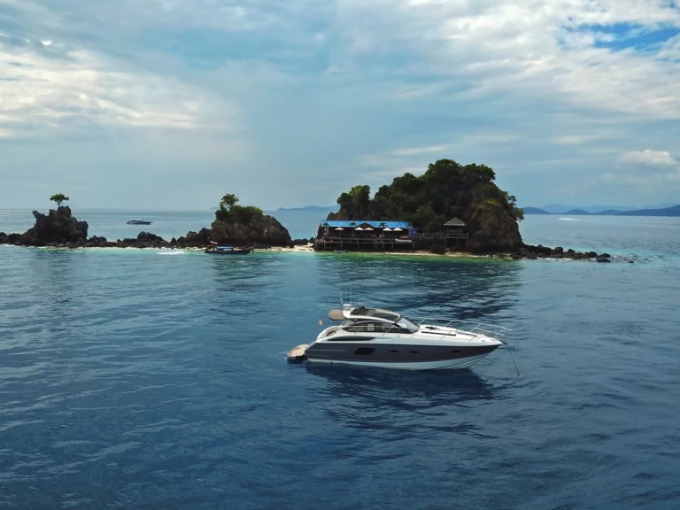 Yacht hire Phuket (City) cheap Princess 39
