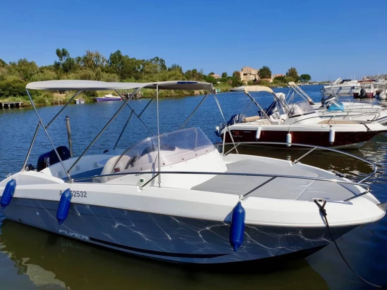 Bénéteau Flyer 650 Sun Deck charter bareboat or skippered in  Saint-Florent