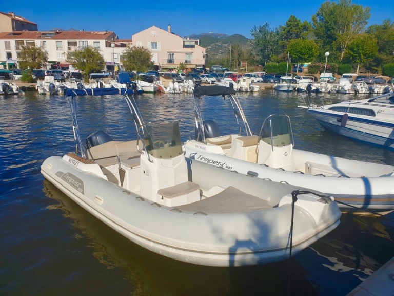 Yacht hire Saint-Florent cheap Capelli 626