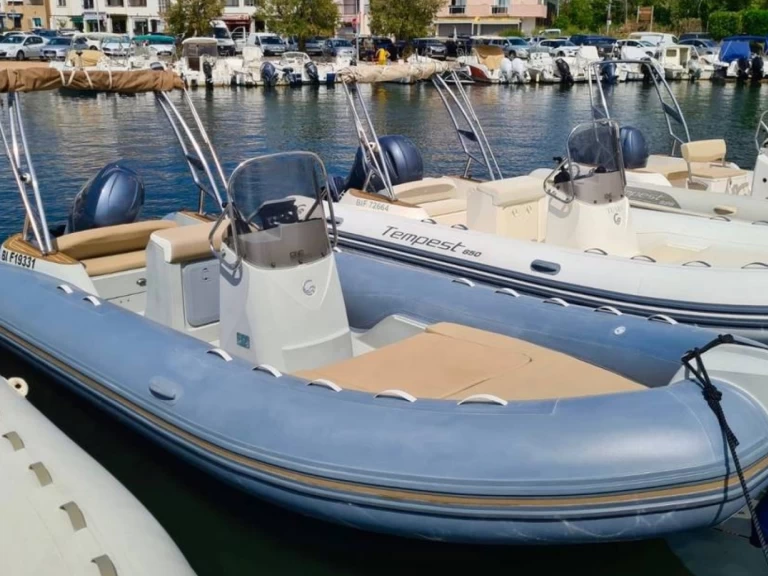 Yacht charter Saint-Florent - Capelli Tempest 650 on SamBoat