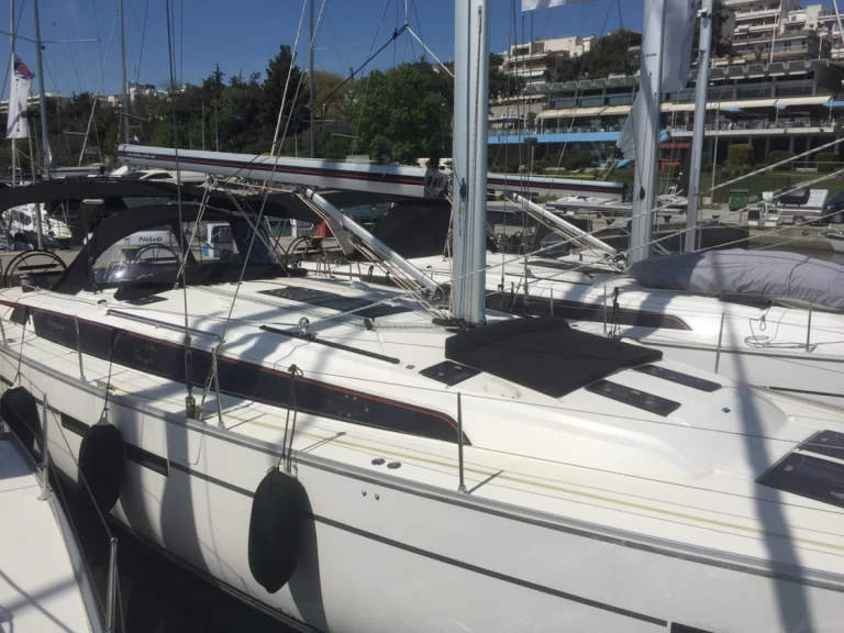 Sailboat to hire Skiathos at the best price