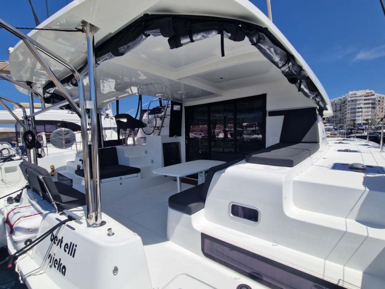 Yacht hire Split cheap Lagoon 42