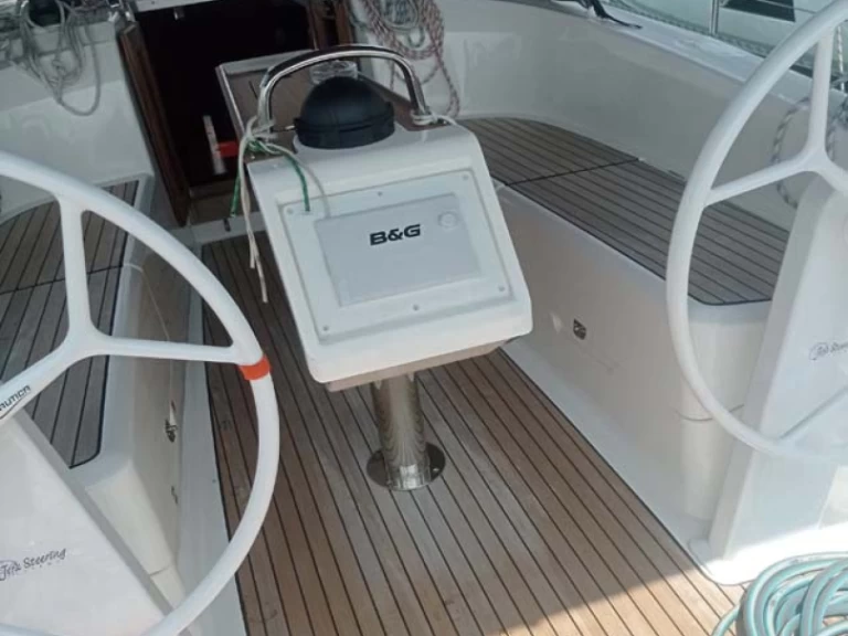 Sailboat hire in Deme of Volos - Bavaria Cruiser 34