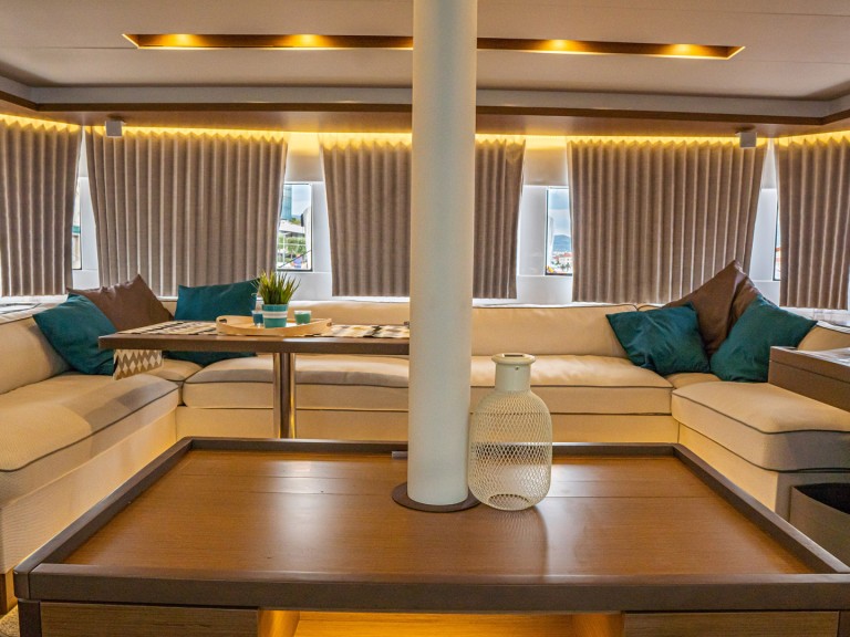 Catamaran to hire Kaštela at the best price