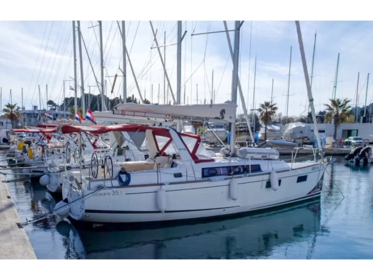 Bénéteau Oceanis 35.1 charter bareboat or skippered in  Split