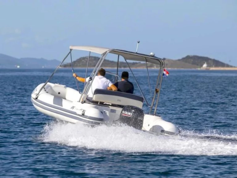 Charter a Bsc BSC 57 in Preko on Samboat