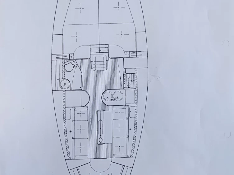 Sailboat to hire Le Grau-du-Roi at the best price