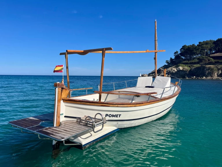 Hire Motorboat with or without skipper Menorquin-Yachts Palamós