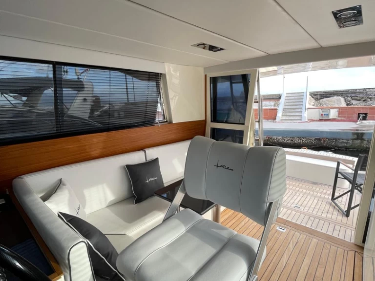 Charter a Rio Rio 11,50 in Porto di Mergellina on Samboat