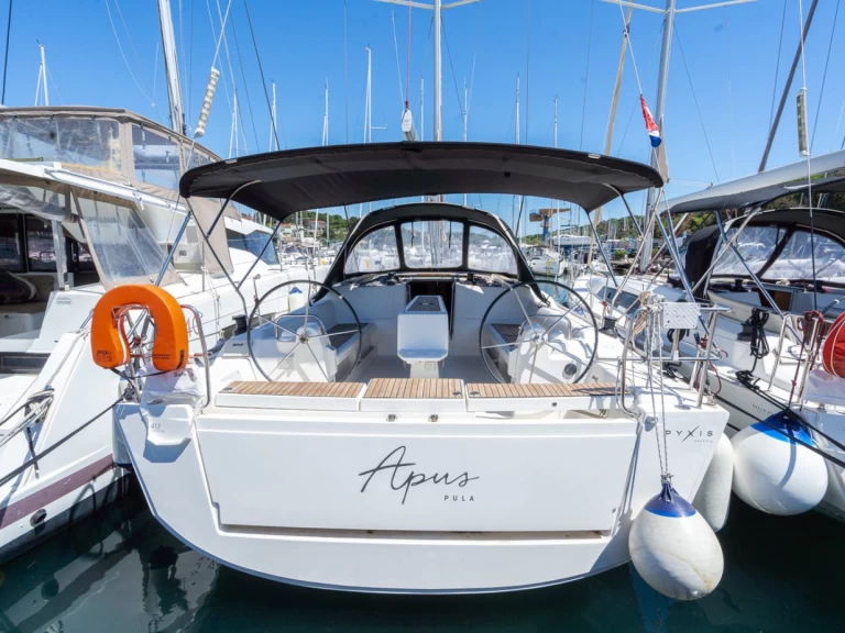 Hire a Dufour Dufour 412 Grand Large Pula