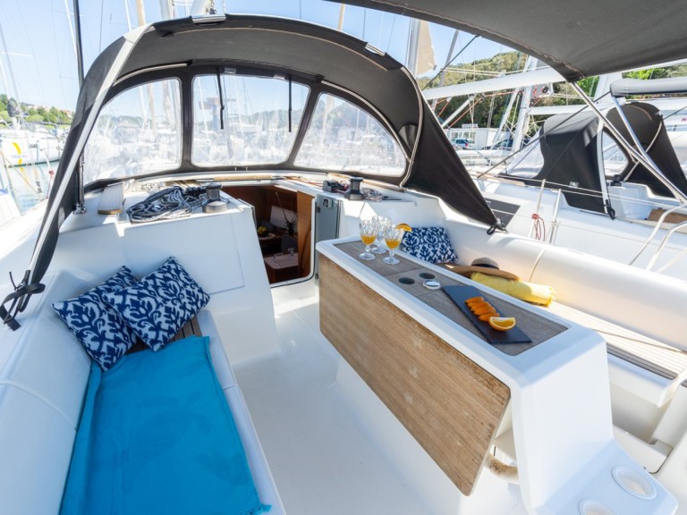 Yacht hire Pula cheap Dufour 412 Grand Large