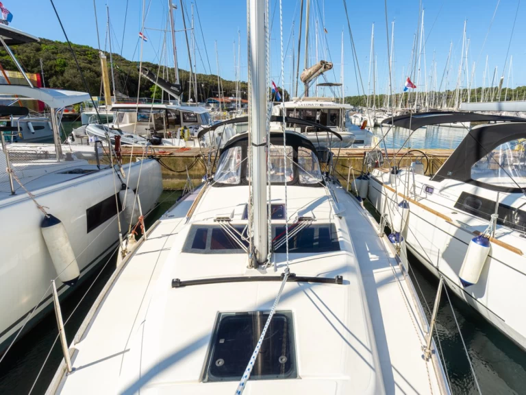 Hire Sailboat Dufour with a boat licence