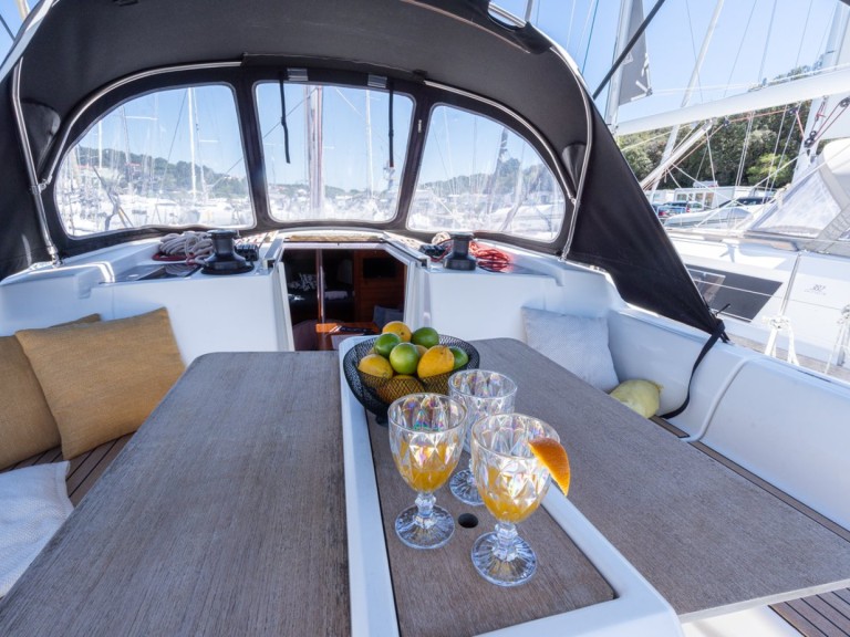 Hire Sailboat Dufour with a boat licence