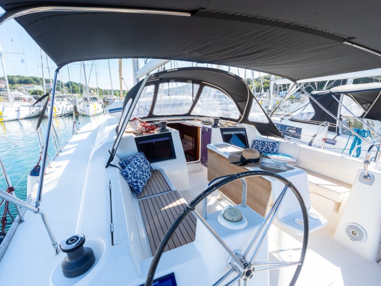Yacht charter Pula - Dufour Dufour 460 Grand Large on SamBoat