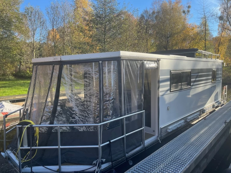 Yacht charter Zehdenick - Hausboot Hausboot KRETA on SamBoat