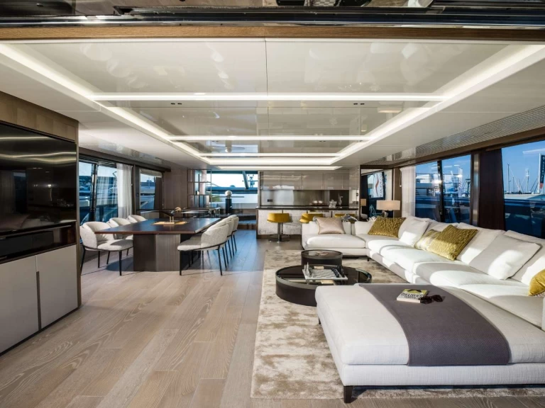 Charter a Sunseeker 1 LORENA in Fort Lauderdale on Samboat