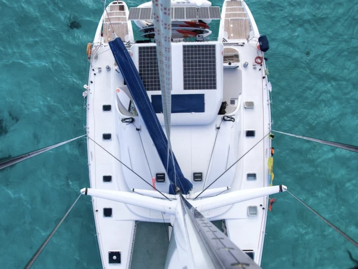 Yacht hire Papeete cheap Lagoon 570