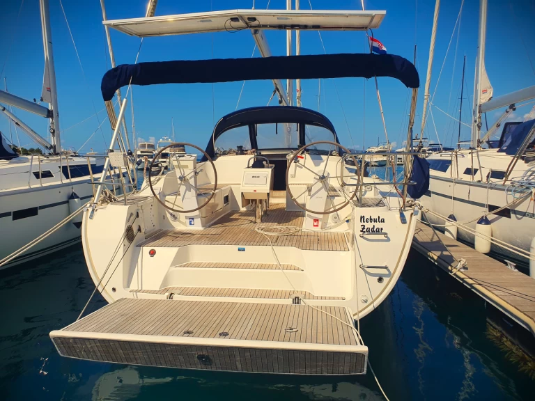 Sailboat hire in Drage - Bavaria Cruiser 46