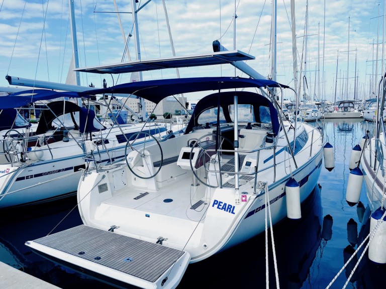 Sailboat to hire Sukošan at the best price