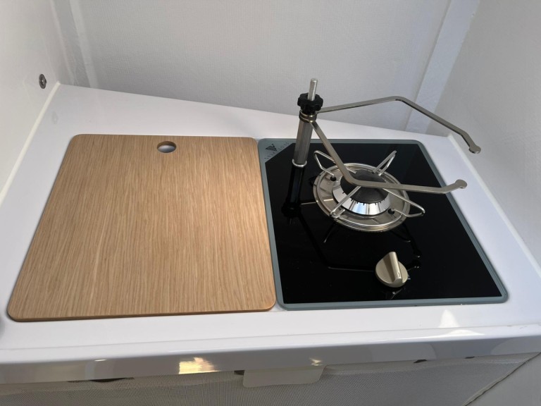 Yacht hire Split cheap First 27