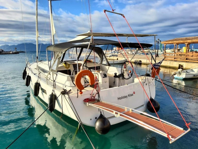 Yacht charter Rhodes (City) - Jeanneau Sun Odyssey 440 on SamBoat